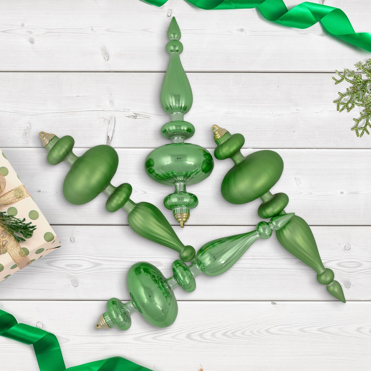 Northlight Commercial Size 2-Finish Christmas Finial Shatterproof Ornaments - Green -12" - 4ct